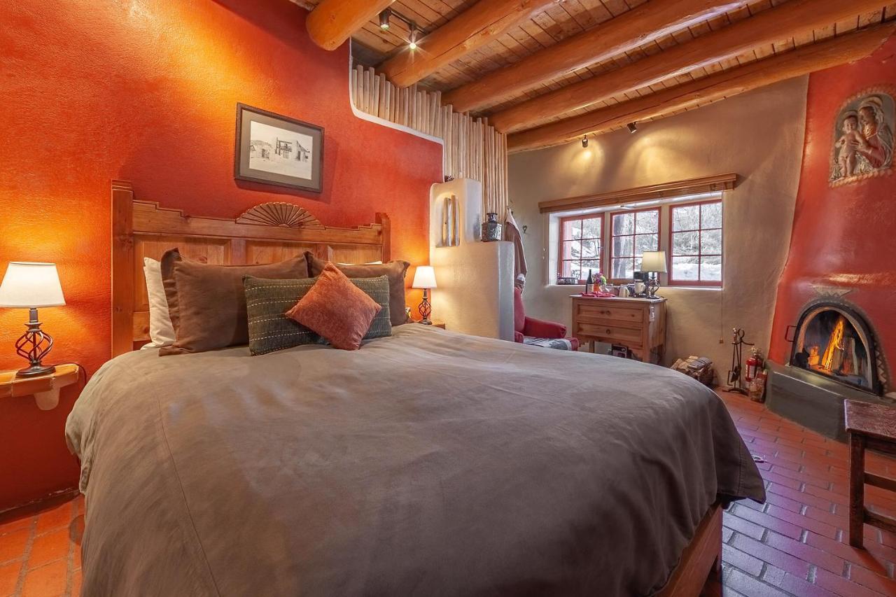 Adobe And Pines Inn Bed And Breakfast Ranchos de Taos Bagian luar foto
